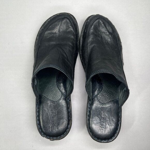 Born Women's Studed Black Leahter Clogs - Picture 9 of 10